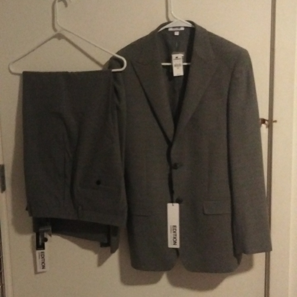 EXPRESS Men's Suit
